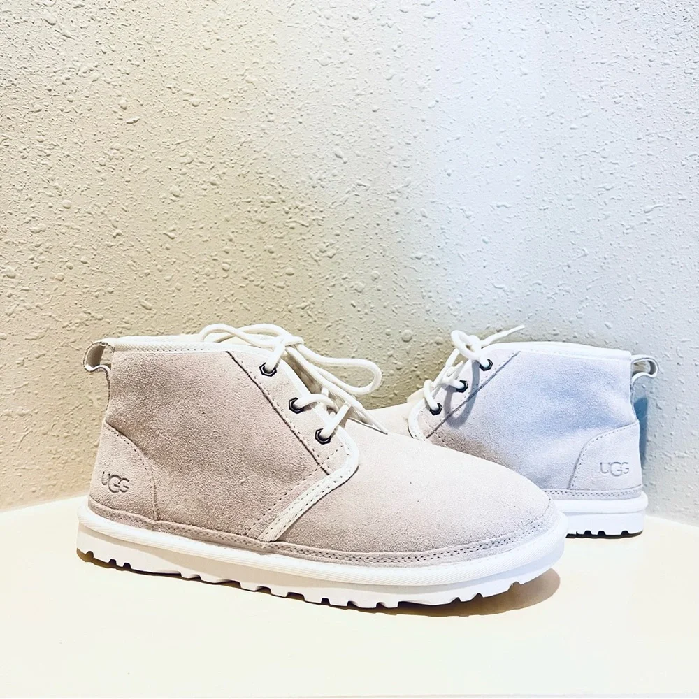 UGG Neumel Classic Off White Unisex Chukka Boots  Size W 11 M 9 NEW